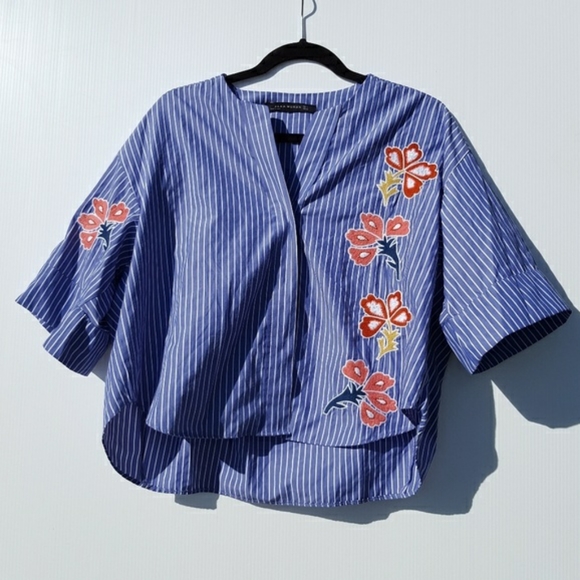 💞Zara Floral Embroidered Blue Top- Size L💞 - Picture 4 of 7